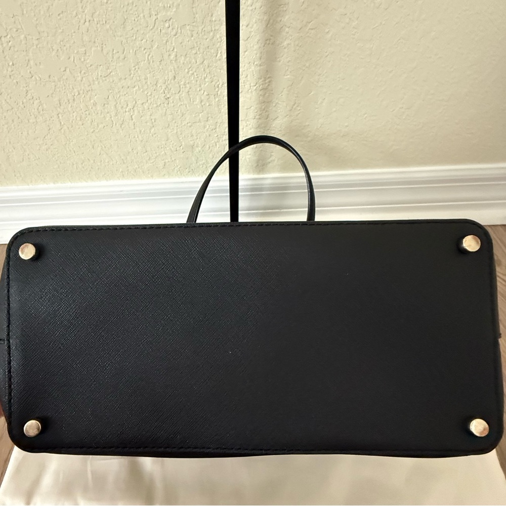 Kate Spade Laurel Way Dally Tote | Black with Gold Accents - Picture 3 of 7